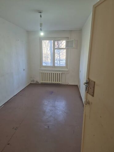 куплю квартиру на ипотеку: 3 комнаты, 58 м², 104 серия, 1 этаж, Косметический ремонт