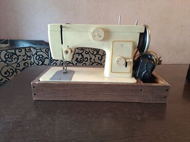 стриальная машина бу: Швейная машина Chica, Вышивальная, Полуавтомат