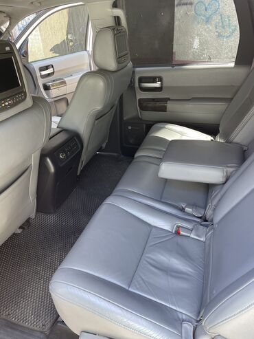 Toyota: Toyota Sequoia: 2008 г., 5.7 л, Типтроник, Газ, Внедорожник — 6