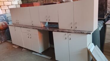 i̇ş masası: Mətbəx mebel dəsti. Yenidir. Olcu 3 Metir Unvan Masazir