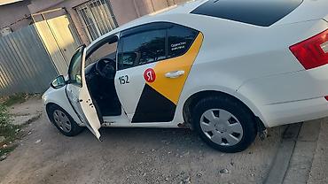 Skoda: Skoda Octavia: 2013 г., Седан — 6