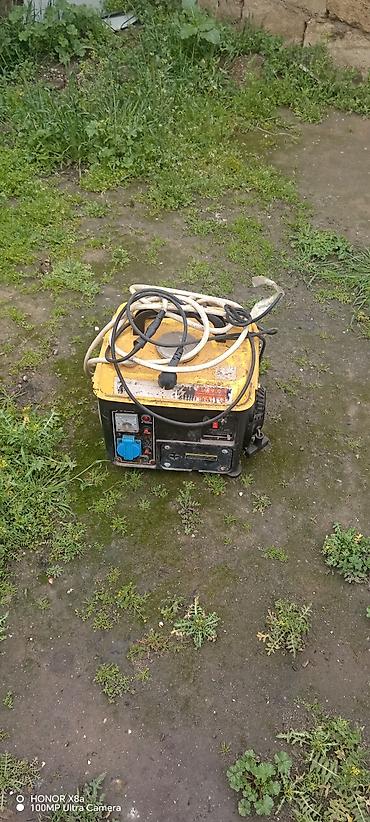samovar satilir: Benzinlə işləyən portativ generator - Kompakt ölçülü, daşıması rahat — 1