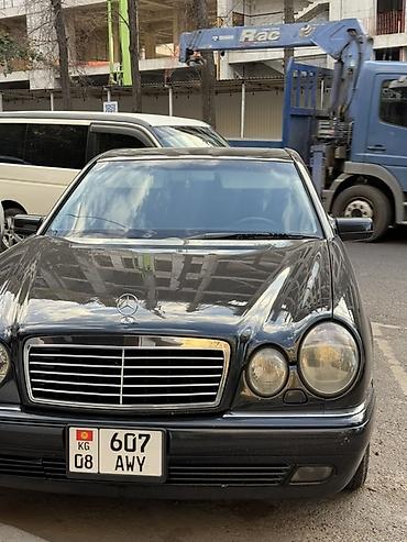 Mercedes-Benz E-Class: 1999 г., 3.2 л, Автомат, Бензин, Седан