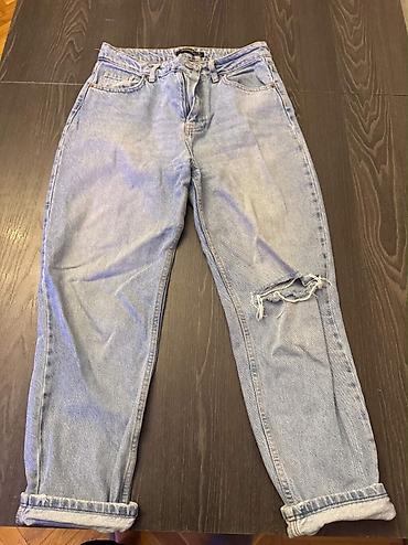 cinsler: İki cüt jeans şalvar dəsti
Heresi 10 azn — 1