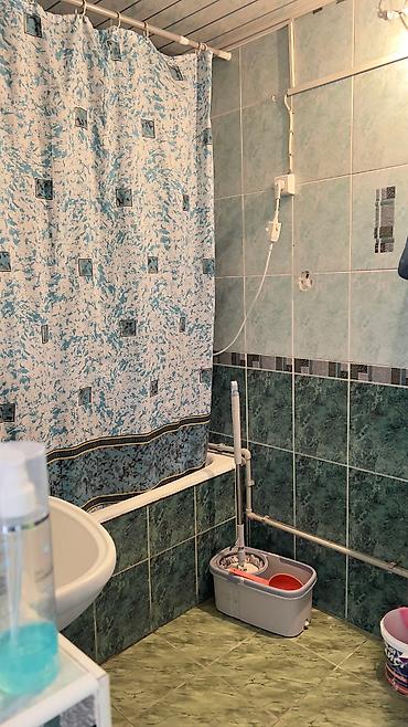 Продажа коттеджей и домов: Срочно продается дом в городе Бишкек по улице Кумарыкской 18площадью — 16