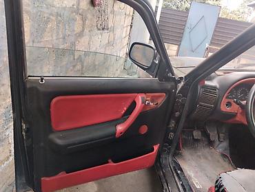 vaz 2107 qiymeti: GAZ Volga 3110, qara rəng, sedan kuzov. Xüsusiyyətlər: - Klassik xrom — 6