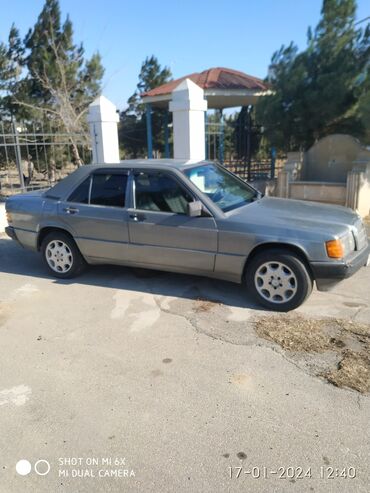 190 manat qeydiyyat: Mercedes-Benz 190: 2 l | 1991 il Sedan