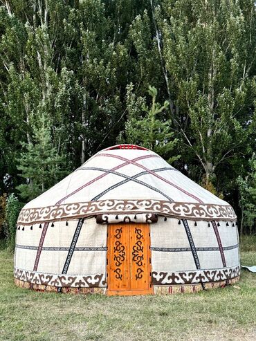 Аренда юрт: Аренда юрты, Каркас Деревянный, 85 баш, Казан, Посуда, С полом — 15