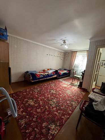 сколько стоит однокомнатная квартира: 1 комната, 31 м², Хрущевка, 1 этаж, Старый ремонт