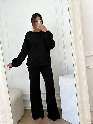 Kompleti: Kompleti
Cena 3600
Uni vel.
V30 — 7