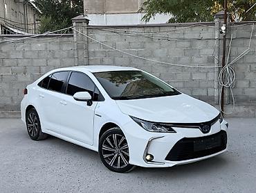 tir: Toyota Corolla: 2020 г., 1.8 л, Гибрид, Седан — 2
