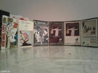 talibovun kitabi: 1980-ci illərin audio və video kasetləri satılır. Hamısı birlikdə 350