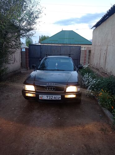 Audi 80: 1992 г., 2 л, Механика, Бензин, Седан