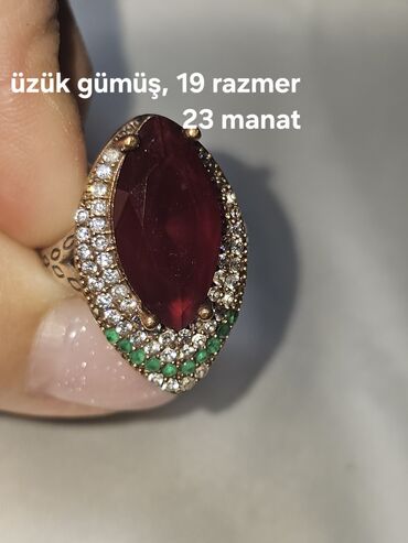 Zərgərlik dəstləri: Dəstə daxildir: Boyunbağı, Üzük, Sırğa, 1 g — 7