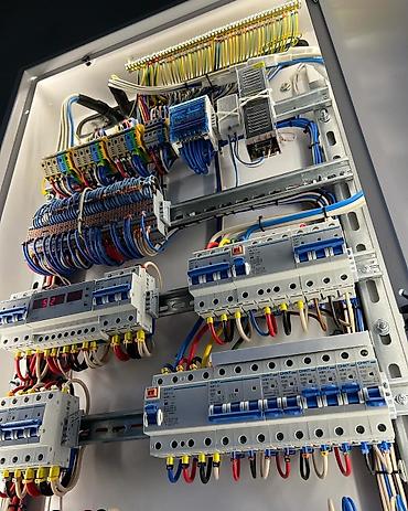 Электрики: Электрик | Установка счетчиков, Установка стиральных машин, Демонтаж электроприборов Больше 6 лет опыта — 7