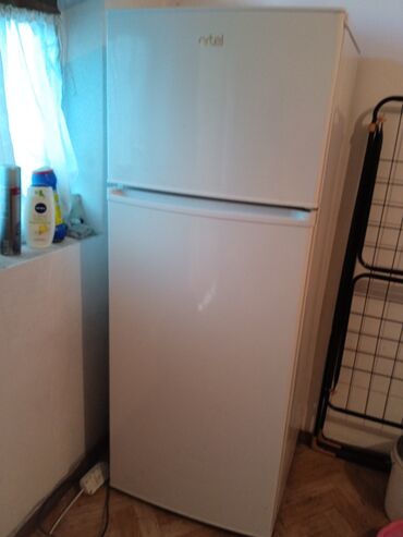 Холодильники: Холодильник Artel, Двухкамерный