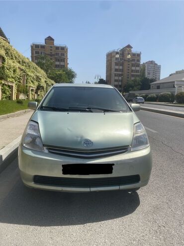 bmw 2004: Toyota Prius: 1.5 l | 2004 il Hetçbek