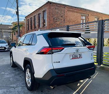 Toyota: Toyota RAV4: 2022 г. — 7