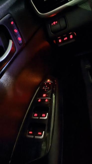 Kia: Kia Optima sedan – ağ rəng, geniş və rahat salon. Avadanlıq və — 10