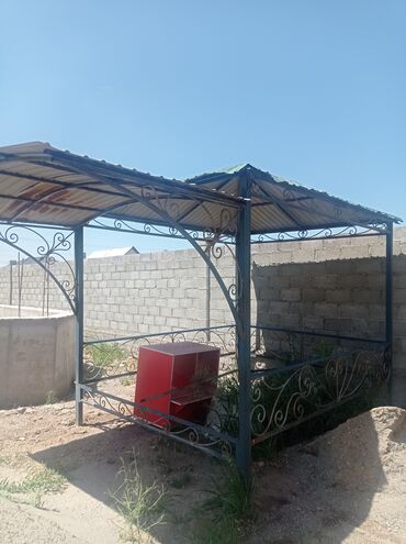 комур работа: Тапчан 3 x 4 x 3 м, Металл