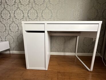 maşın şəkli: Ikea ofis masası. Alındıqdan sonra 1-2 dəfə işlənib. Ölçüləri şəkildə