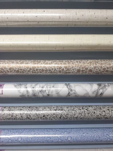 Vinil divar kağızı, oboy: Vinil Divar Kağızları Arxası Özü Yapışqandır. Rulon da 10 metr olur — 3