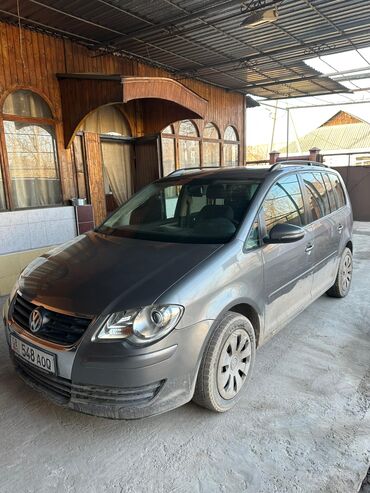 двигатель фольксваген: Volkswagen Touran: 2009 г., 1.6 л, Механика, Бензин, Универсал