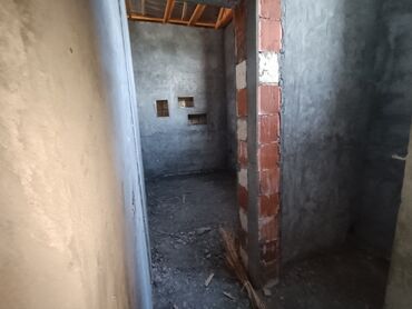 Həyət evləri və villaların satışı: 7 otaqlı, 300 kv. m, Təmirsiz — 7