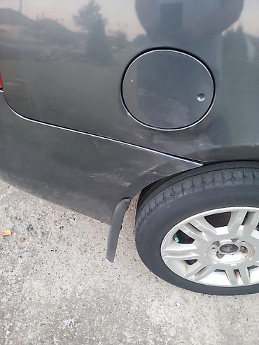 Fiat: Vlasnik 7 godina,2 kljuca,redovno odrzavan,do velikog servisa — 9