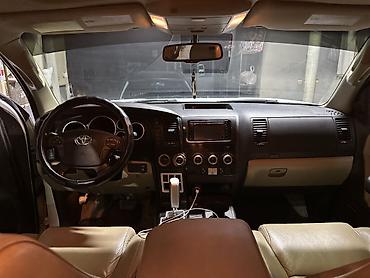 range rover 2025: Toyota Sequoia: 2010 г., 5.7 л, Автомат, Бензин, Внедорожник — 6