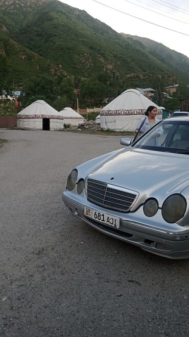 мерседес c class: Mercedes-Benz E-Class: 2001 г., 2.2 л, Автоматические, Дизель, Седан