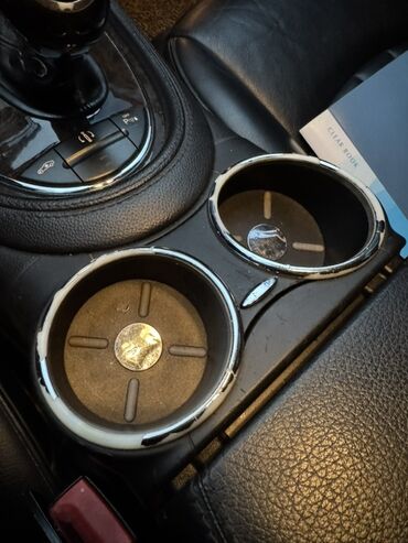 Другие аксессуары для салона: Двойной подстаканник cls w219