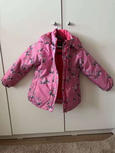 Верхняя одежда: Для девочек, качество шикарное, 6-7 лет