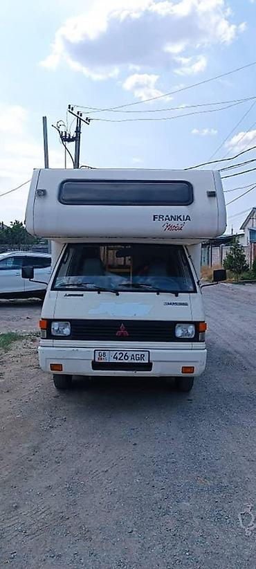 переносные дома: ДОМ НА КОЛЁСАХ Frankia Mobil 470 - Планировка: передняя надкабинная — 5