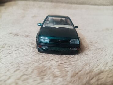 Модели автомобилей: Продаю!!! Модельку Голф3 Гольф3 Golf3 хэчбэк 5-дверный (игрушку) — 6