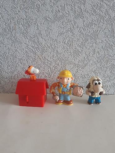oyun rul seti: Oyuncaqlar . Qırmızı oyuncaq McDonalds oyuncagıdı. -2 manat. O biri — 1