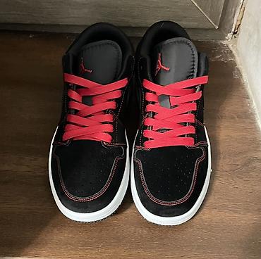 Жеке буюмдар: Эркектердин кроссовкасы, 44, 41, 42, Air Jordan, Жаңы, түсү - Кара, Акылуу жеткирүү — 3