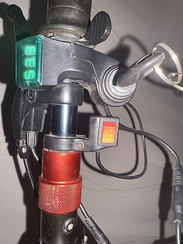Elektrik nəqliyyatı: İşlənmiş Elektrik samokat 10", > 1000 Vt, > 45 km/s, Ünvandan götürmə — 6