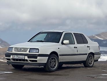 Volkswagen: Volkswagen Vento: 1998 г., 1.8 л, Механика, Бензин — 8