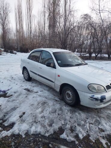 Daewoo: Daewoo Lanos: 1997 г., 1.5 л, Механика, Бензин, Седан