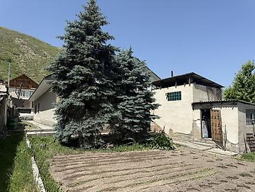 Үйлөр: 6 бөлмө жана андан көп, 160 м², 10 соток, Жал, Менчик ээси — 3