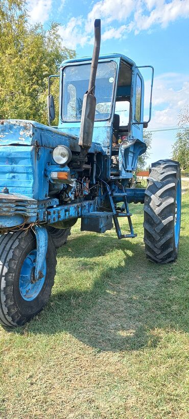 traktor kabinkası: 4000