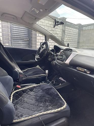 crv 5: Honda Jazz: 2011 г., 1.3 л, Механика, Бензин, Хэтчбэк — 5