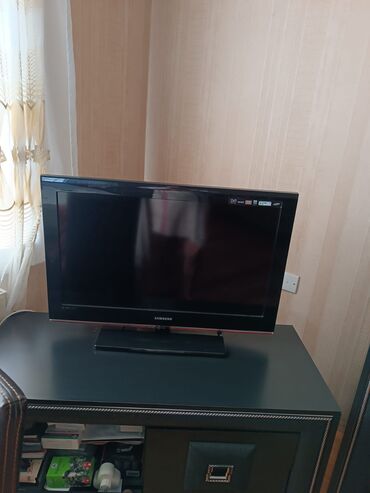 Televizorlar: Televizor Samsung LCD 24" HD (1366x768)