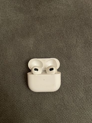 apple nausnik: Airpods 3 

700azn alinib