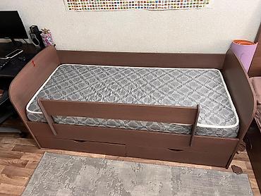 bunk bed: Односпальная кровать, Б/у, С матрасом, длина - 185 см — 2
