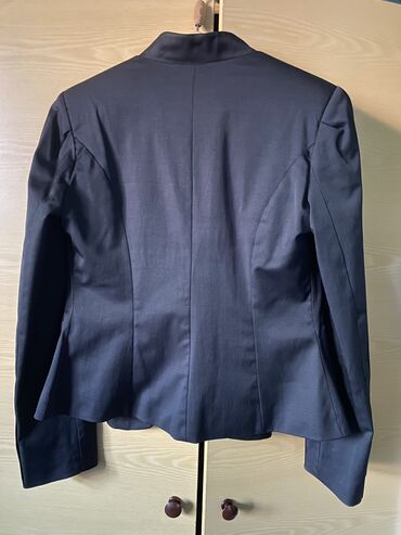 Dəstlər, kostyumlar: Yaz payiz ucun yungul penceklerdi ela veziyyetdedirler. 1 — 5