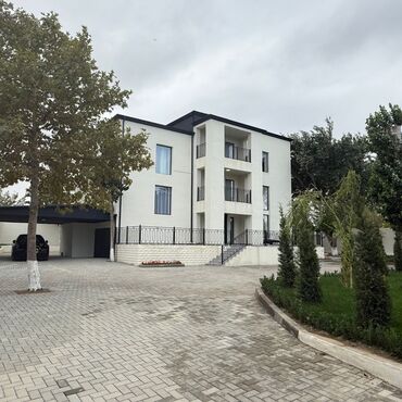 Həyət evləri və villaların satışı: Novxanı 15 otaq, 680 kv. m, Kredit yoxdur, Yeni təmirli