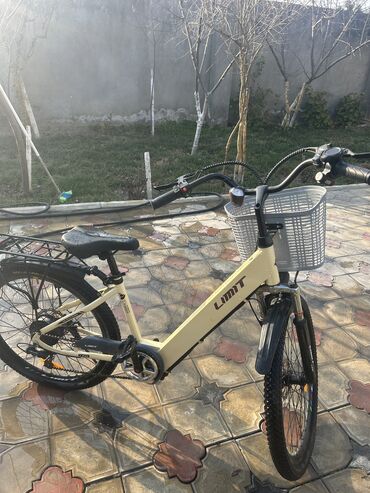 velosibet 100 azn: Yeni Elektrik velosipedi 24", sürətlərin sayı: 7, 250 Vt, Ünvandan götürmə