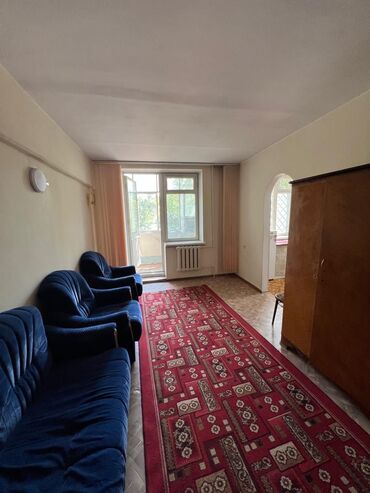 продаю квартиру итальянский квартал: 1 бөлмө, 32 кв. м, Жеке план, 2 кабат, Эски ремонт